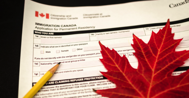 加拿大移民部：签证过期今年可继续留在加拿大境内，申请加拿大本科正当时！